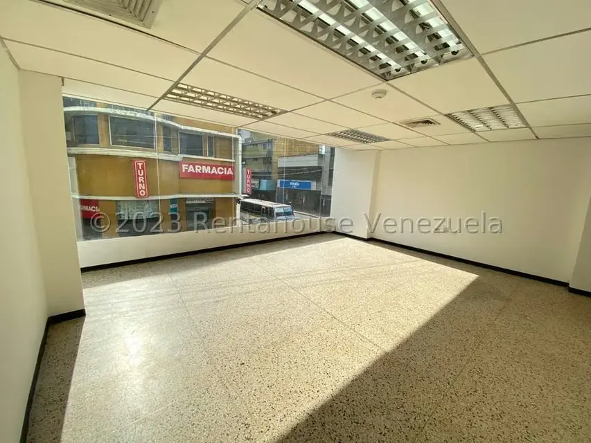 Local Comercial en Venta en Centro, Lara - 12