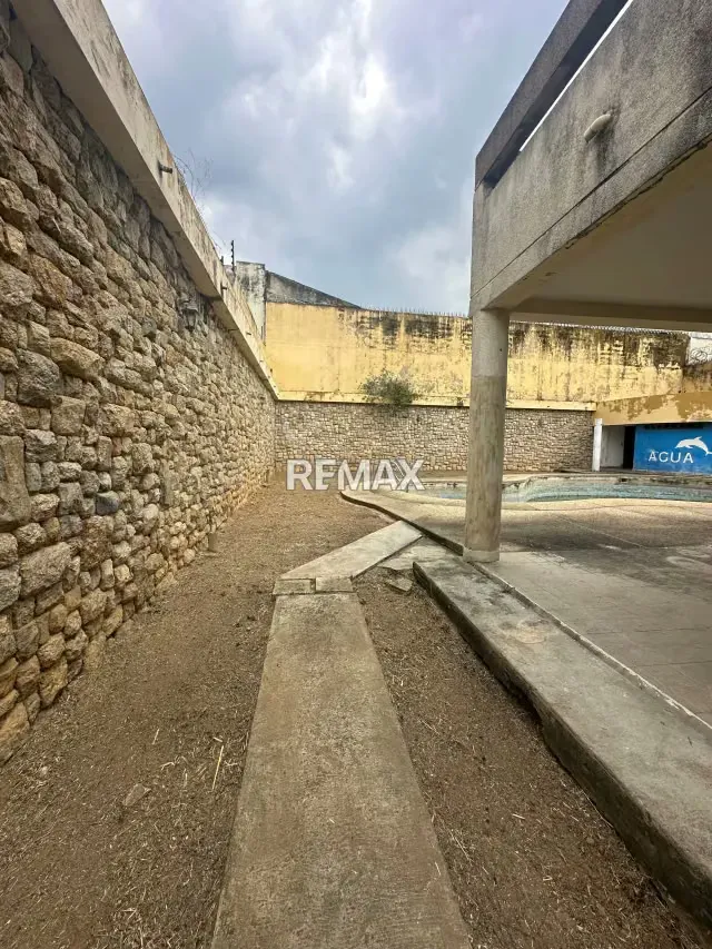 En venta casa en Altos de Guataparo Por favor no publicar en redes - 4