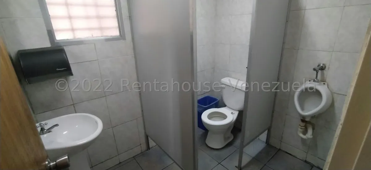 Local Comercial en Venta en Los Chaguaramos, Distrito Metropolitano - 23