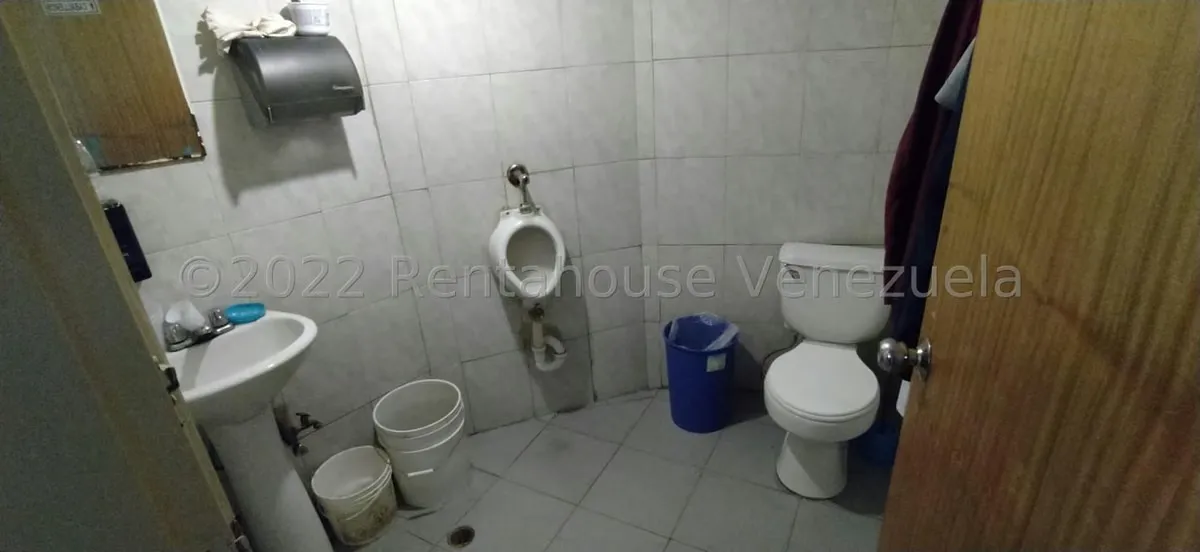 Local Comercial en Venta en Los Chaguaramos, Distrito Metropolitano - 42