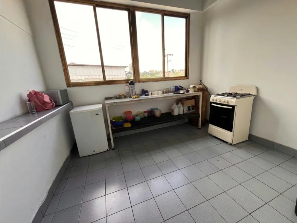 Vendo/alquilo galpon 900m2 Los Teques El Tambor 8601 - 14