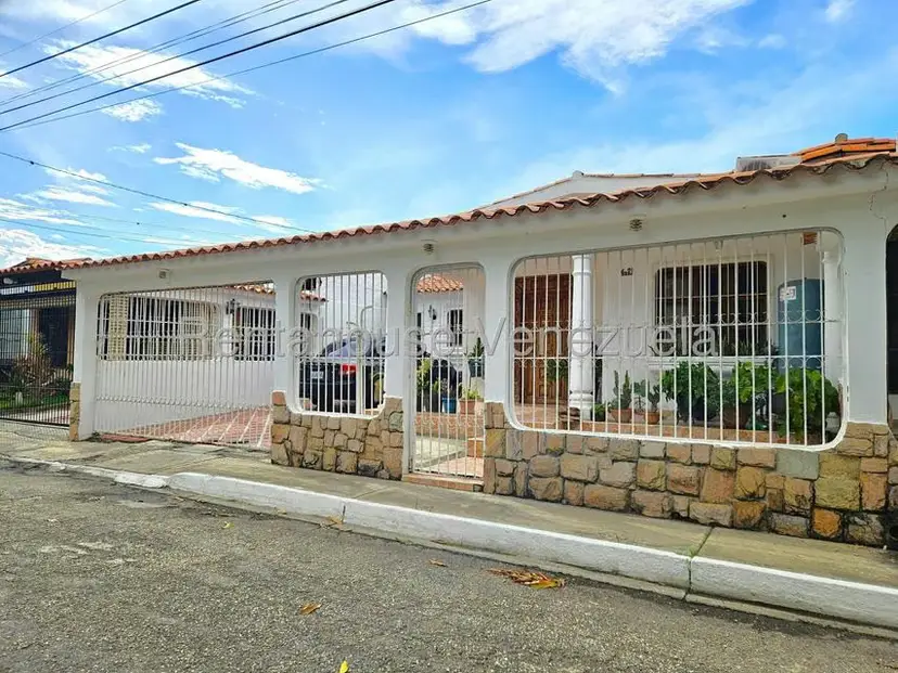 Casa (Duplex) en Venta en Valle Hondo, Lara