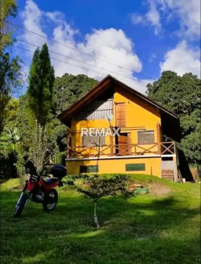 EN VENTA HERMOSA CASA DE CAMPO TIPO CHALET SEN SECTOR SAN AGUSTÍN. CARIPE-MONAGAS