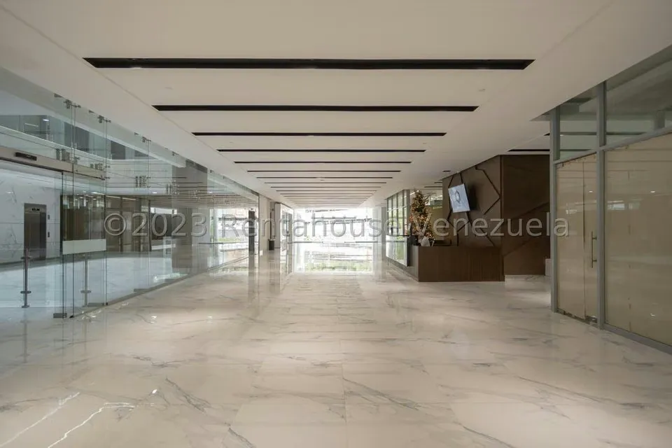 Oficina en Venta en Los Naranjos del Cafetal, Distrito Metropolitano - 3