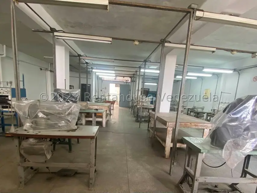 Edificio en Venta en Catia, Distrito Metropolitano - 2