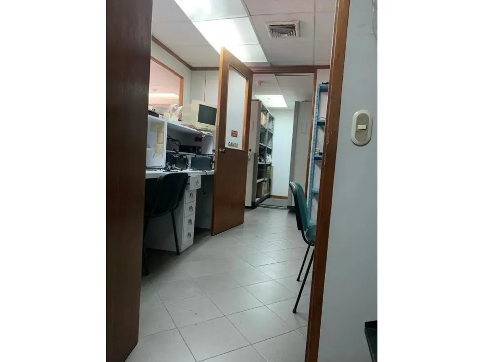 SE VENDE OFICINA EN MACARACUAY - 20