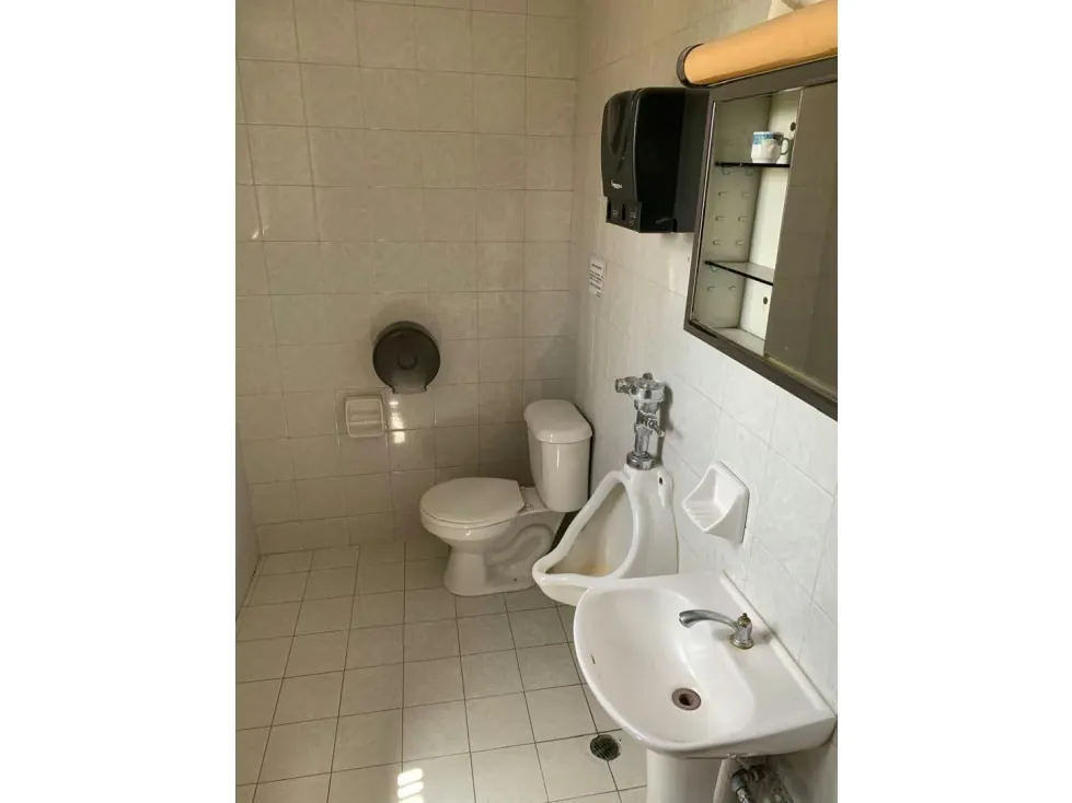 SE VENDE OFICINA EN MACARACUAY - 25