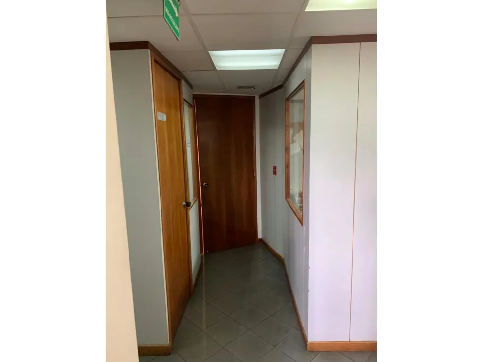 SE VENDE OFICINA EN MACARACUAY - 6