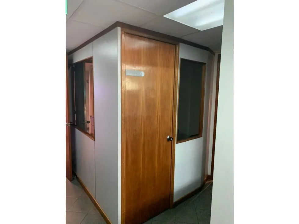 SE VENDE OFICINA EN MACARACUAY - 7