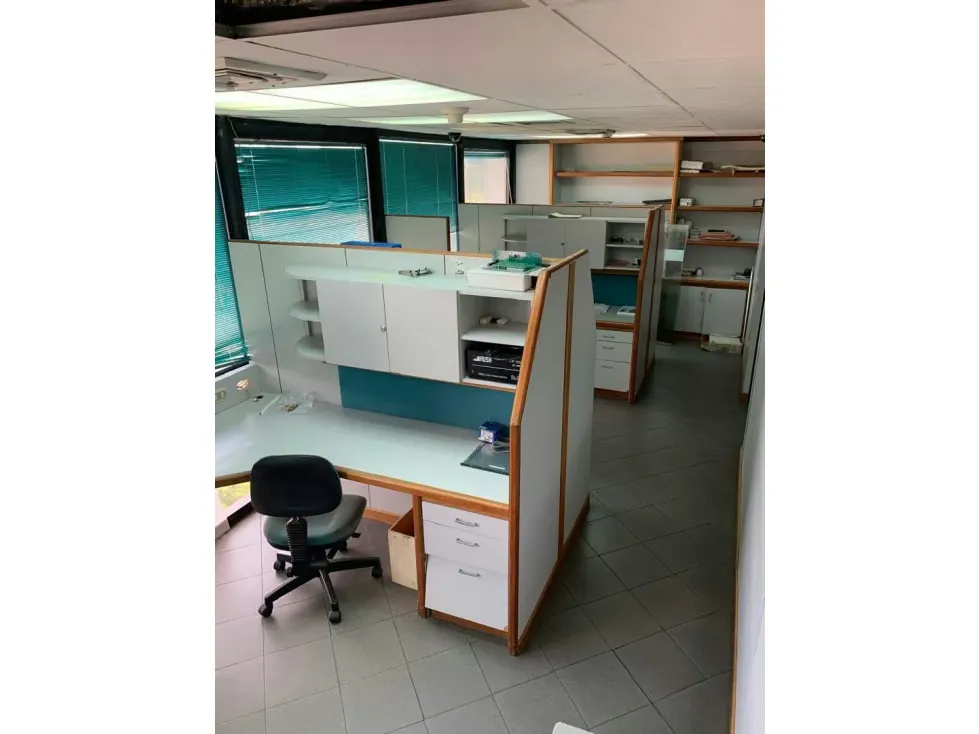 SE VENDE OFICINA EN MACARACUAY - 9