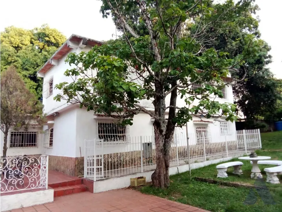 Vendo casa c/granja 525m2 Tinaquillo 8193