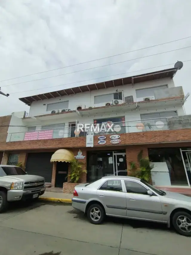 Local comercial en CC. Vista al mar. Piso 1