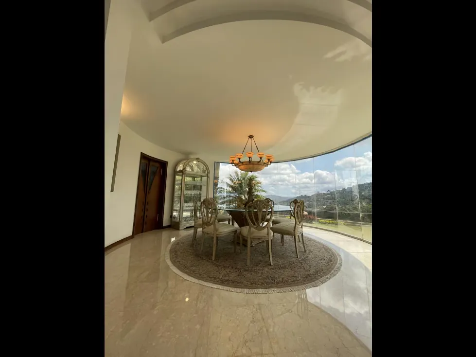 Se vende casa 1250m2 5h+2s/7.5b+s/6p Los Naranjos - 17