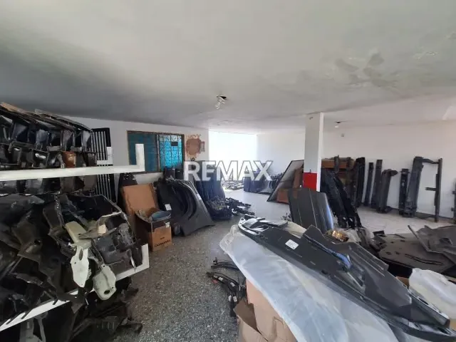 LOCAL COMERCIAL O CASA COMERCIAL EN VENTA EN AVENIDA 10 - 15