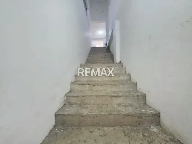 Galpón comercial con apartamento ubicado en el centro de san cristóbal, sector catedral, al lado del colegio san miguel - 3