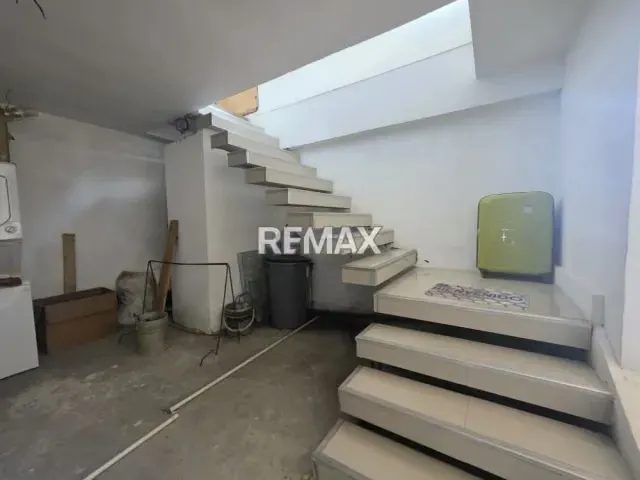 Galpón comercial con apartamento ubicado en el centro de san cristóbal, sector catedral, al lado del colegio san miguel - 10