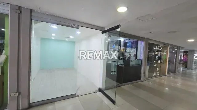 ALQUILER LOCAL EN CENTRO COMERCIAL MULTICENTRO EL VIÑEDO