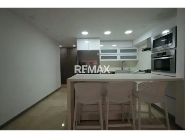 En Venta Apartamento de 86 m² Los Naranjos de Las Mercedes - 3