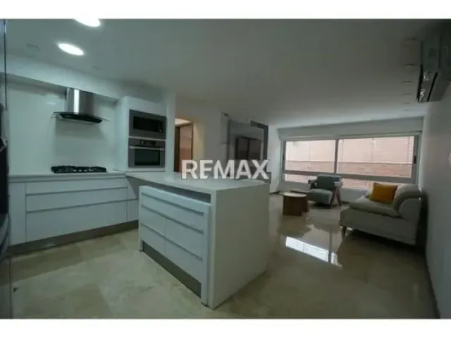 En Venta Apartamento de 86 m² Los Naranjos de Las Mercedes - 4