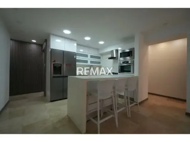 En Venta Apartamento de 86 m² Los Naranjos de Las Mercedes - 6