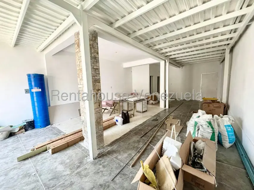 Local Comercial en Alquiler en Parroquia Concepcion, Lara - 2