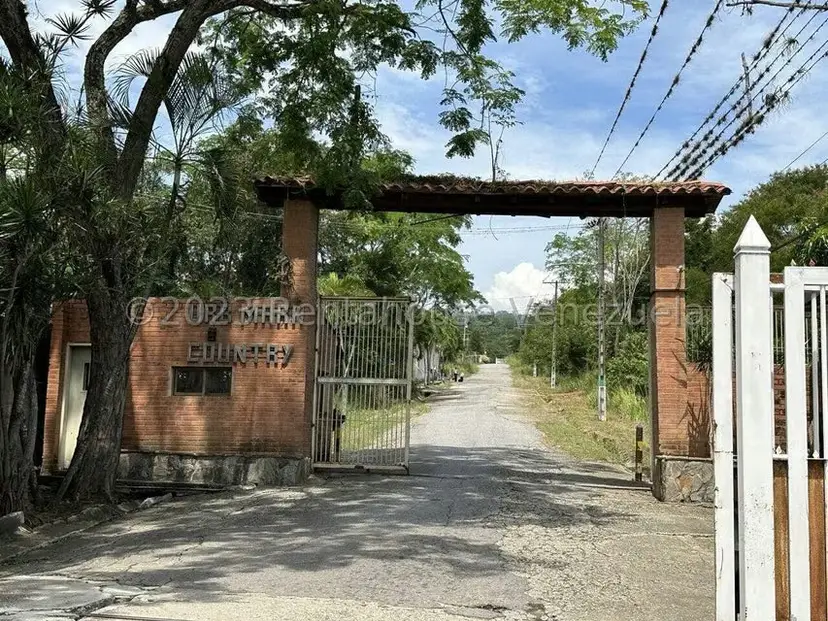 Terreno (Residencial) en Venta en Mara Country, Miranda