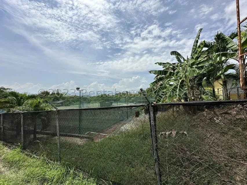 Terreno (Residencial) en Venta en Mara Country, Miranda - 9