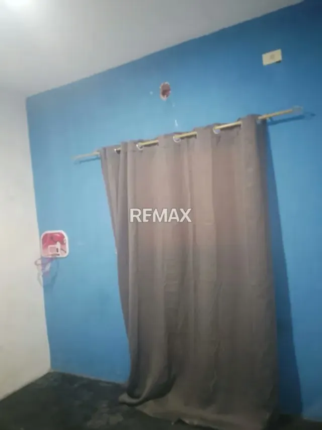 Townhouse en Gris Urb. Los Samanes - 11