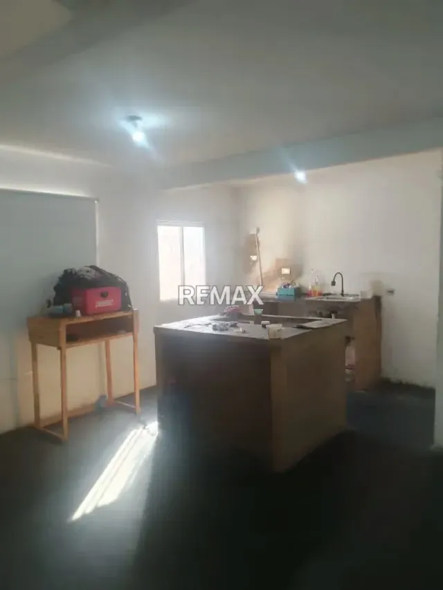 Townhouse en Gris Urb. Los Samanes - 13