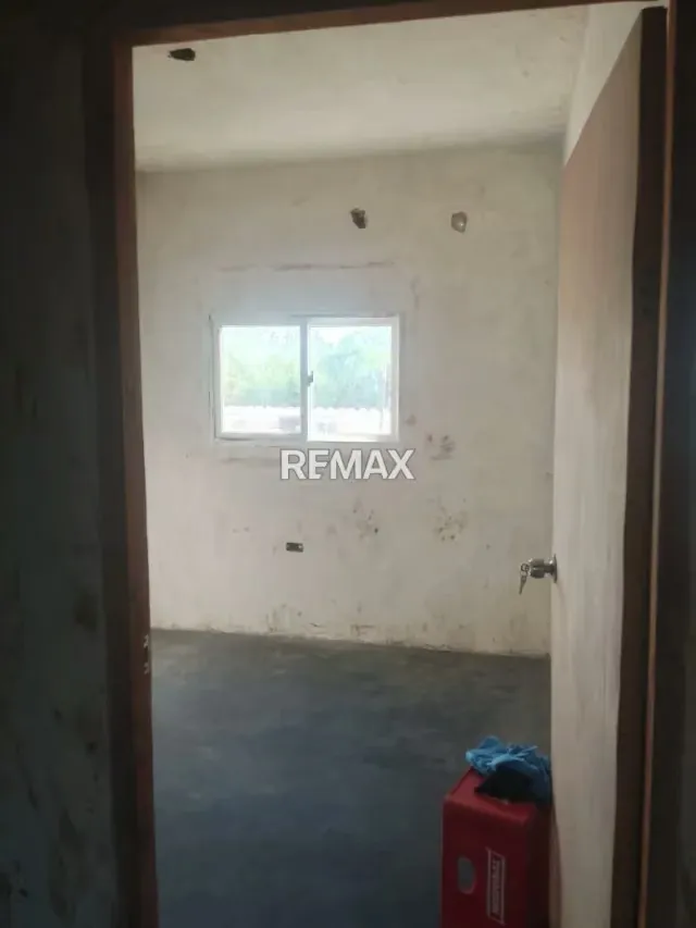 Townhouse en Gris Urb. Los Samanes - 14