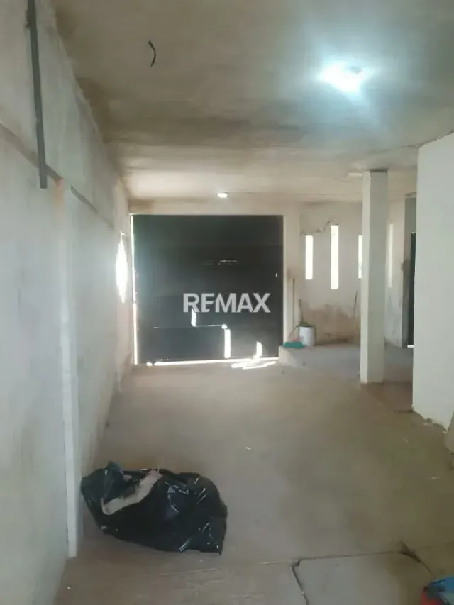 Townhouse en Gris Urb. Los Samanes - 16