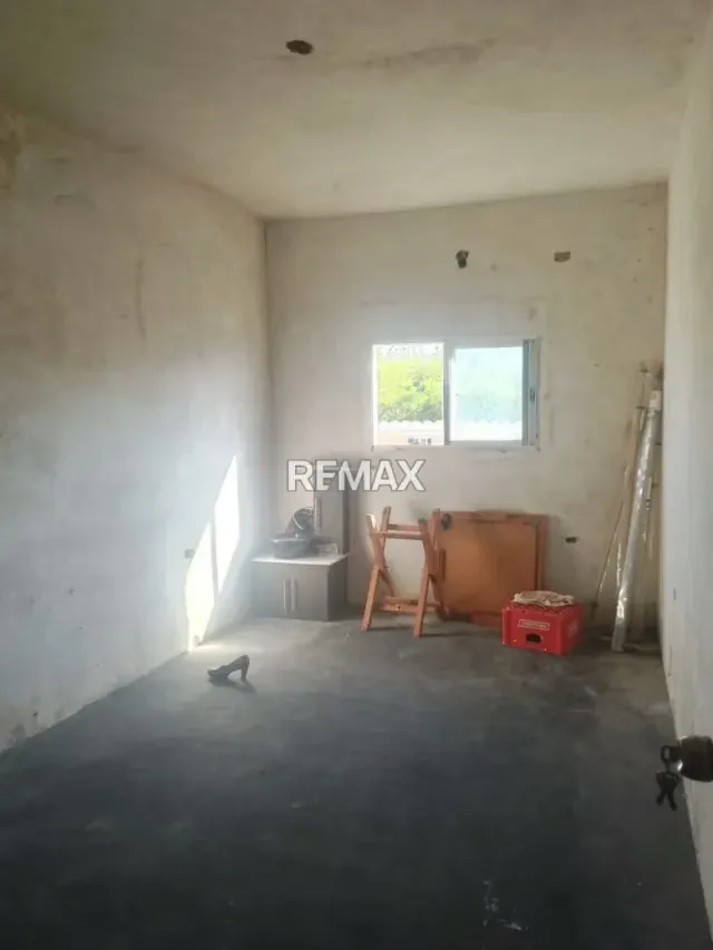 Townhouse en Gris Urb. Los Samanes - 7