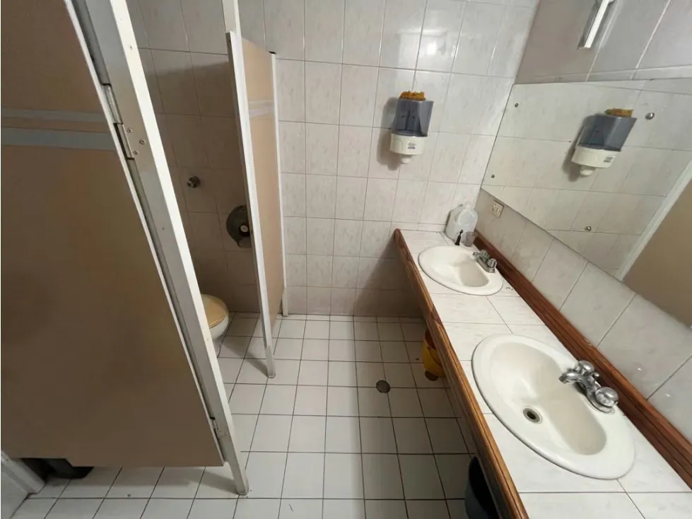 Alquilo oficina 300m2 La Urbina 4739 - 6