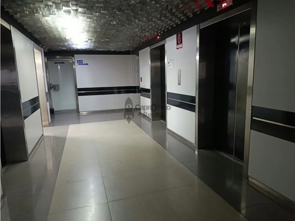 Alquiler oficina amplia Torre Camoruco - 14
