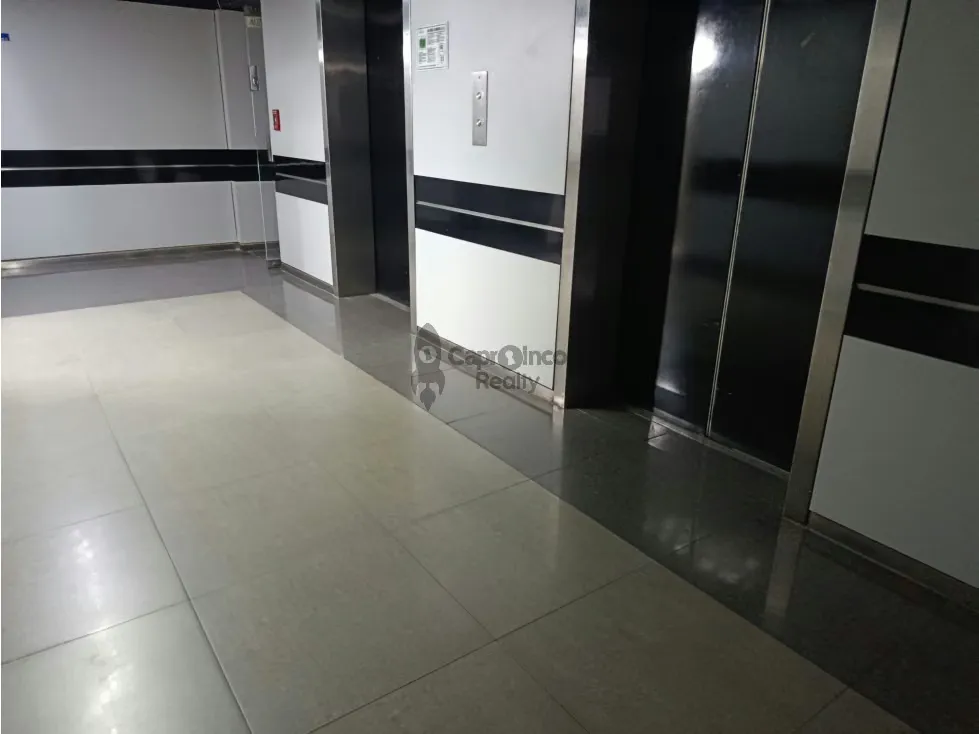 Alquiler oficina amplia Torre Camoruco - 15