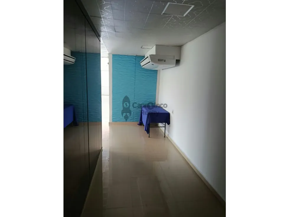 Alquiler oficina amplia Torre Camoruco - 17