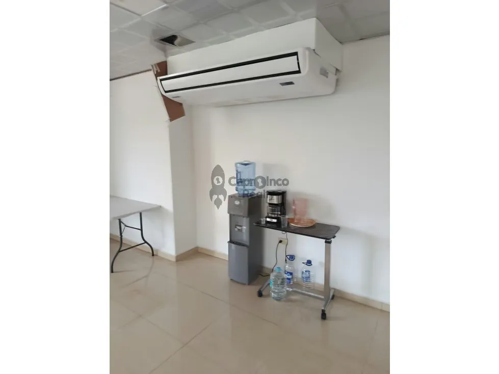 Alquiler oficina amplia Torre Camoruco - 10