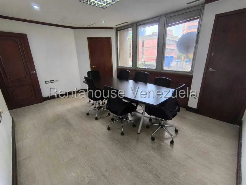 Local Comercial en Alquiler en El Rosal, Distrito Metropolitano - 12