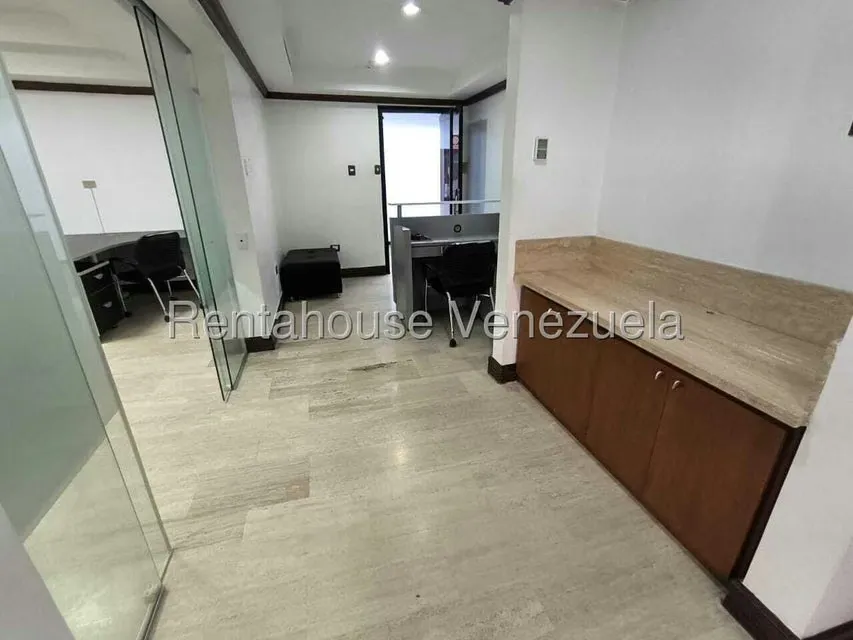 Local Comercial en Alquiler en El Rosal, Distrito Metropolitano - 7