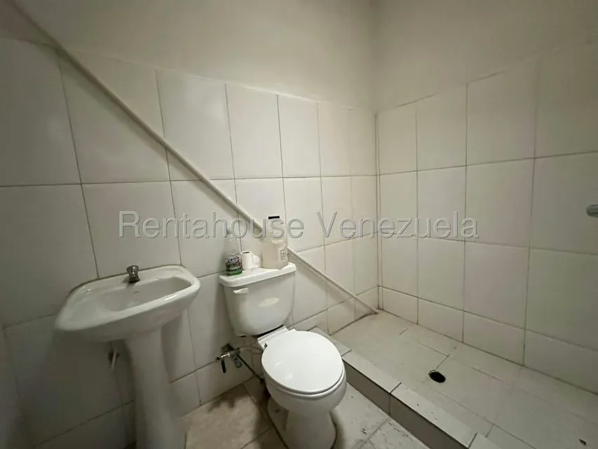 Local Comercial en Alquiler en Santa Rosa, Aragua - 11