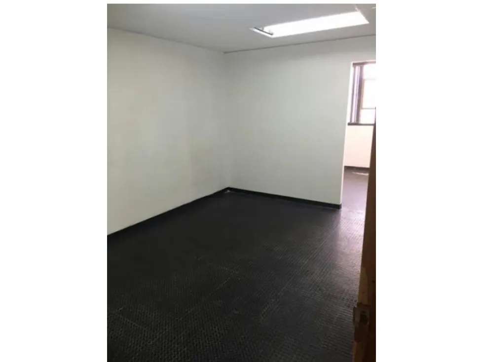 Se vende oficina 96m2 Sabana Grande 1733 - 4