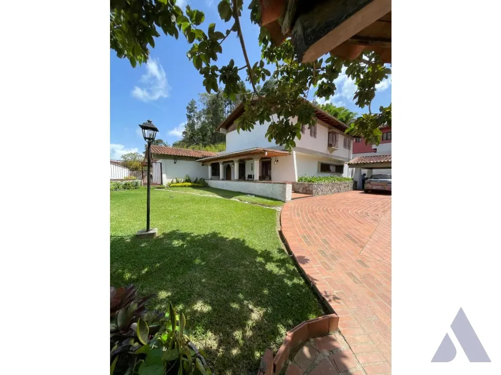Se vende casa 598m2 La Lagunita 1004 - 13