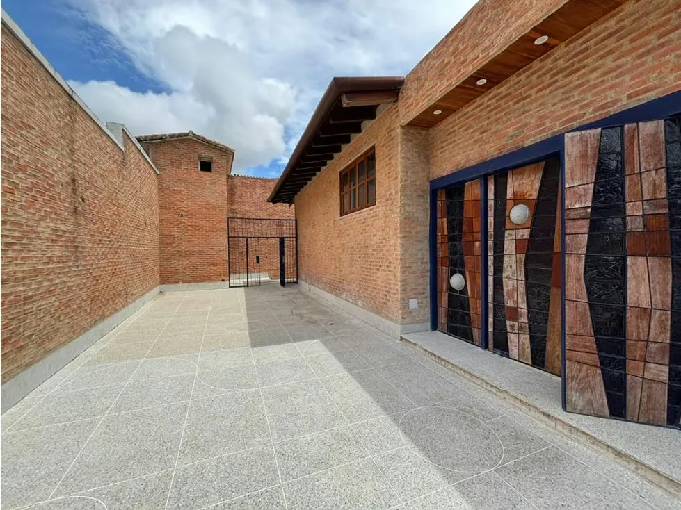 Se vende casa 2400m² 6h+2s/9b+2s/8p Alto Hatillo - 10