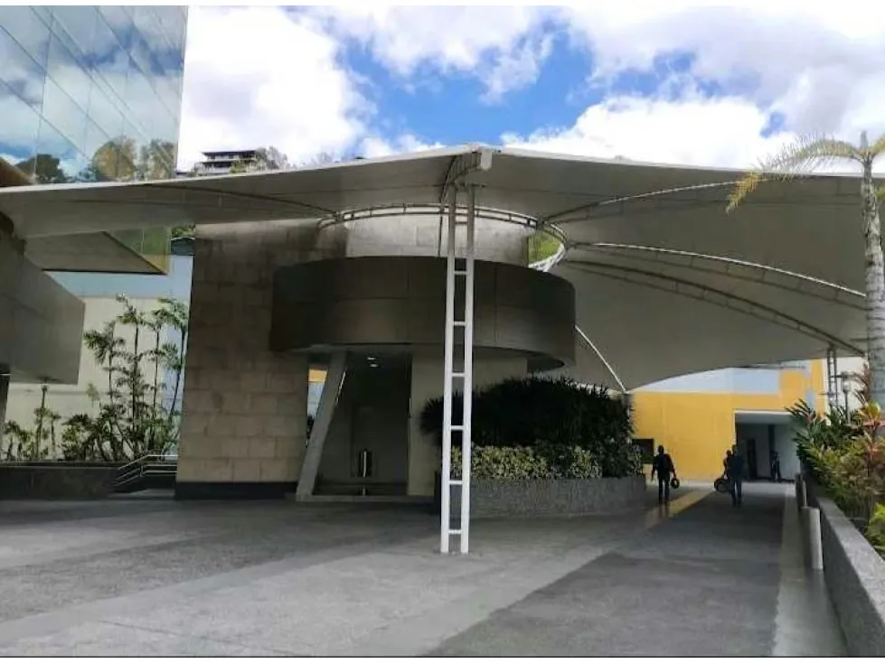 Alquilo local en PB 79m2 Torre Xpress Macaracuay 8773