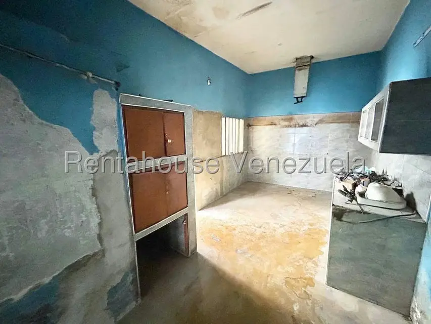 Local Comercial en Venta en Centro, Lara - 12