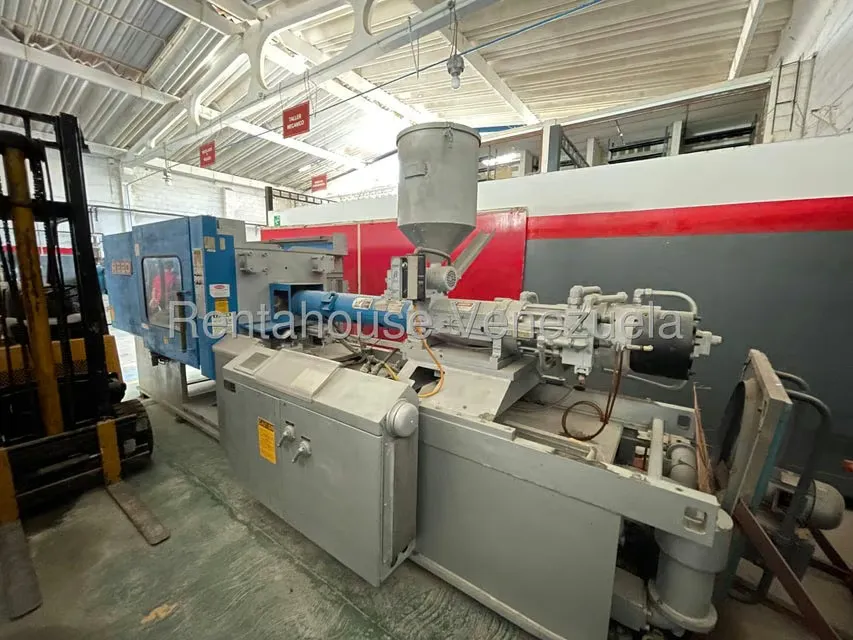 Negocios y Empresas (Mayorista y Distribucion) en Venta en Zona Industrial 2, Lara - 26