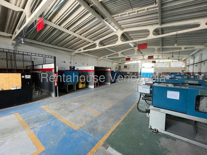 Negocios y Empresas (Mayorista y Distribucion) en Venta en Zona Industrial 2, Lara - 33