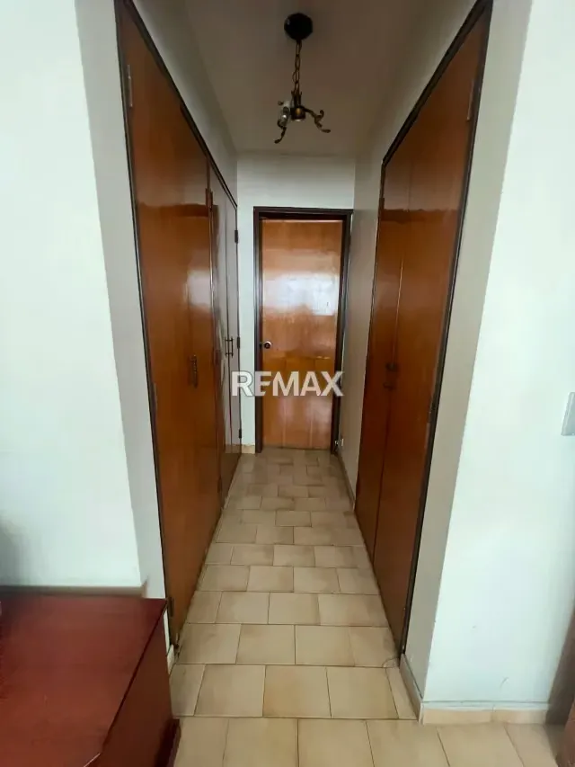 ¡Oportunidad de Inversión en el Centro de Maracay! Apartamento para Remodelar a tu Gusto - 16