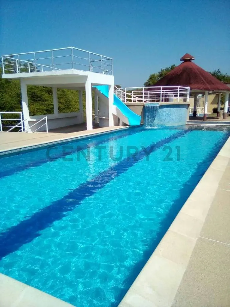 CD. Conjunto Vacacional Agua Miel.