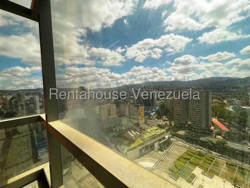 Oficina en Venta en Los Dos Caminos, Distrito Metropolitano - 27